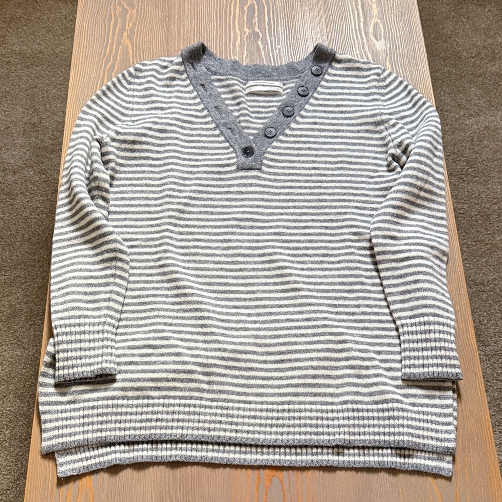 Anthropologie Gray and White Striped V-Neck Sweater, great with leggings.